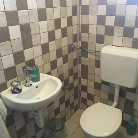 Apartamento Szofi Fenyves U. 19. Pápa